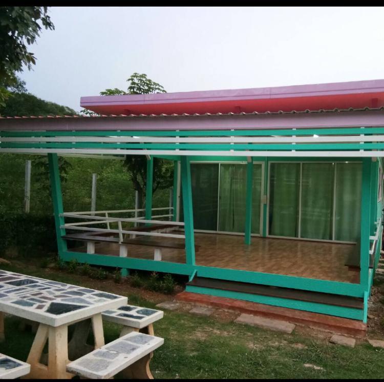 บ้านเรือนไท มวกเหล็ก Ban Ruenthai Muaklek Buitenkant foto