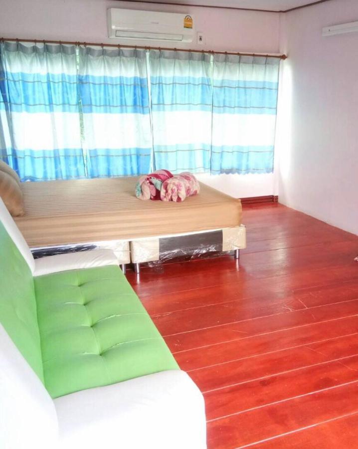 บ้านเรือนไท มวกเหล็ก Ban Ruenthai Muaklek Buitenkant foto